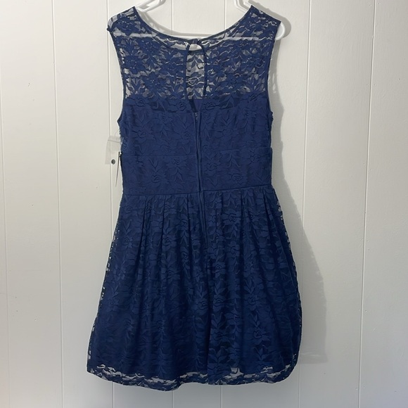 B Darlin Dress Womens Jr. 13/14 Navy Blue Sheer Floral Lace Tulle Keyhole Flare